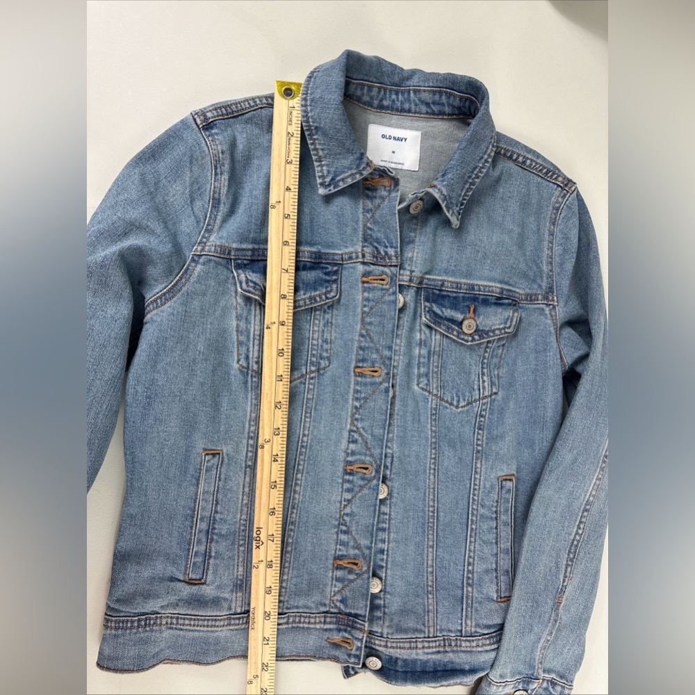 NWT Old Navy Denim Jacket Womens Sz M Blue Jeans Trucker Light Wash - Picture 6 of 8